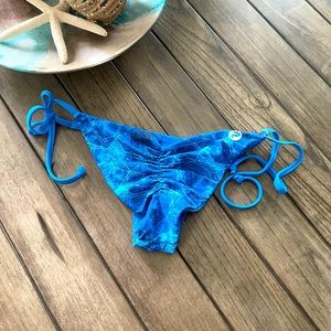 Pelagic reversible bikini bottom